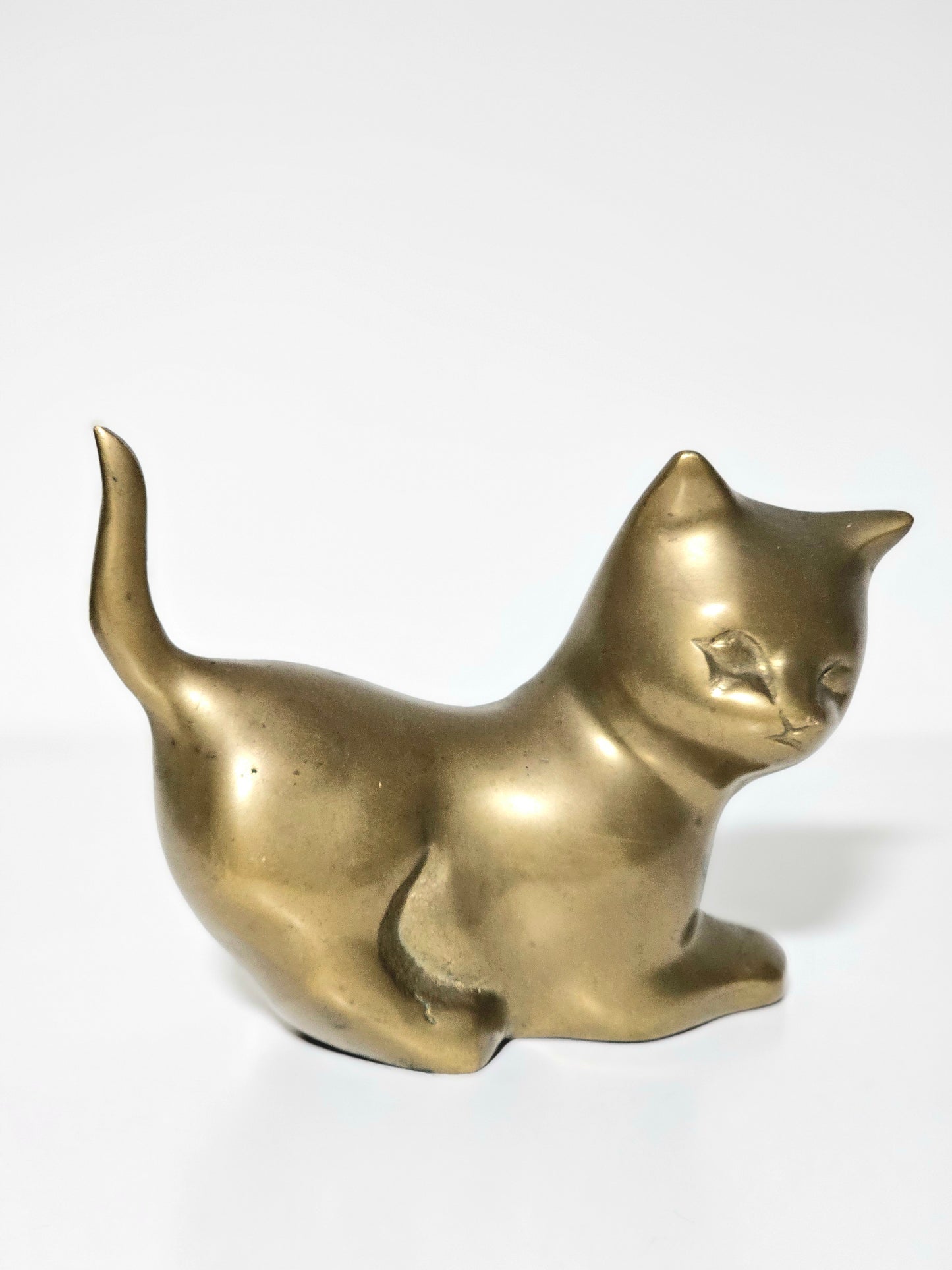 Medium Brass Cat Ring Holder