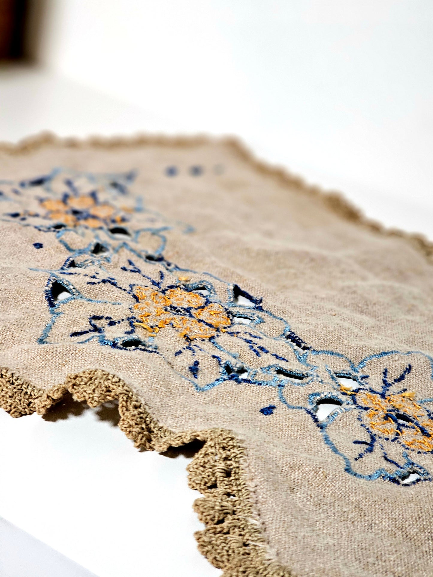 Vintage Embroidered Doily Style Placemat