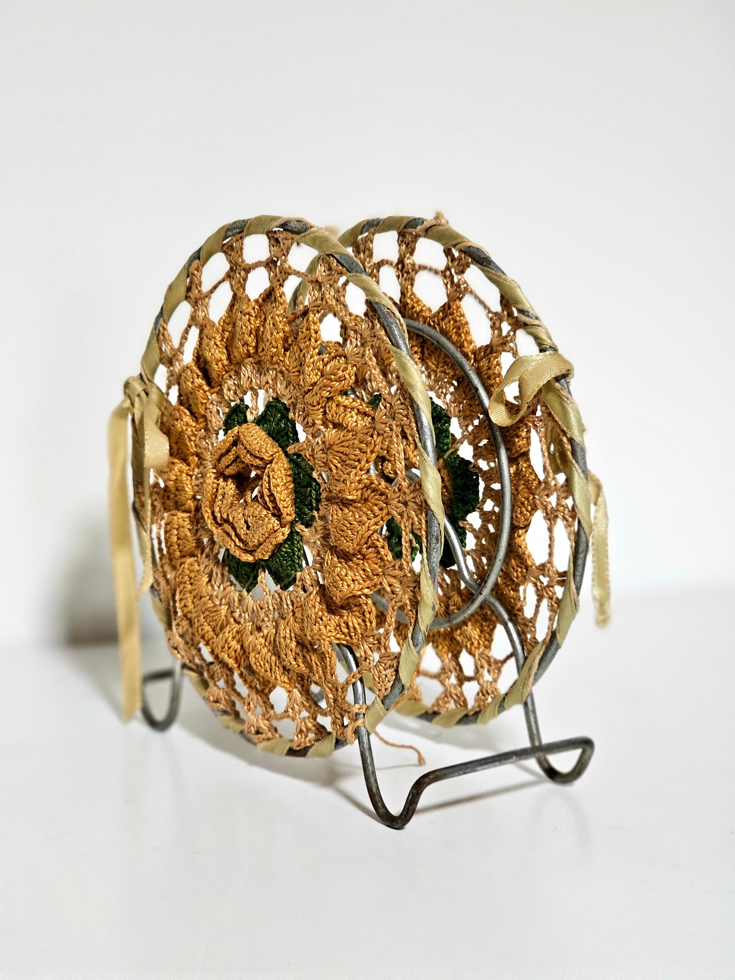 1950's Crocheted Napkin Holder