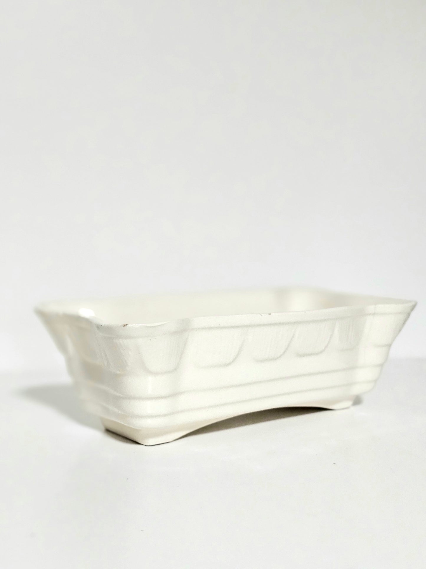 RRPCo Roseville Vintage Pottery Planter