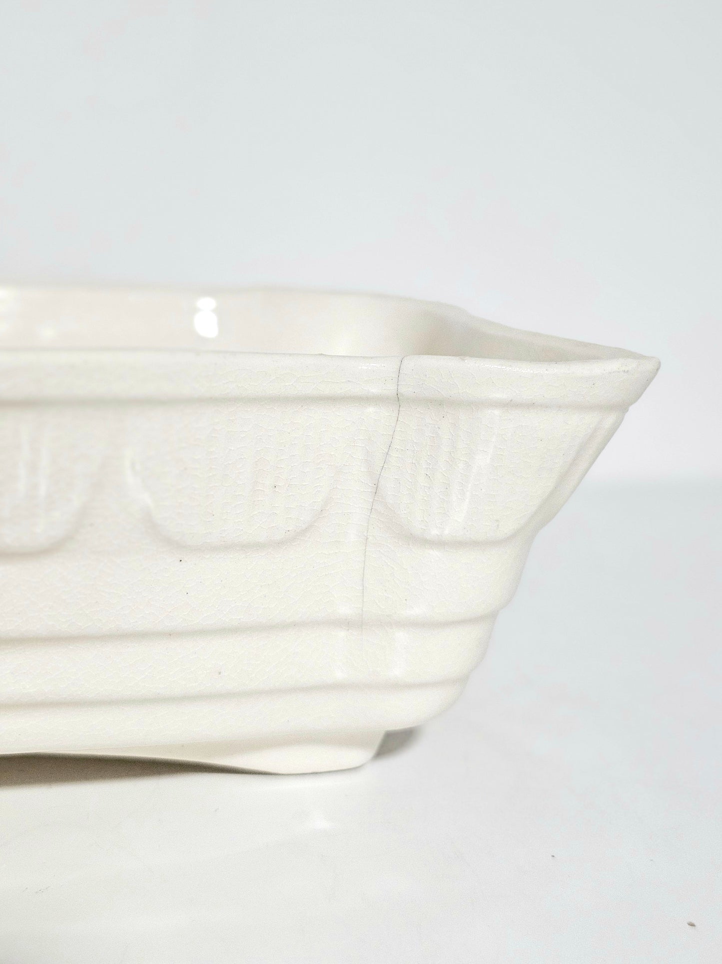 RRPCo Roseville Vintage Pottery Planter