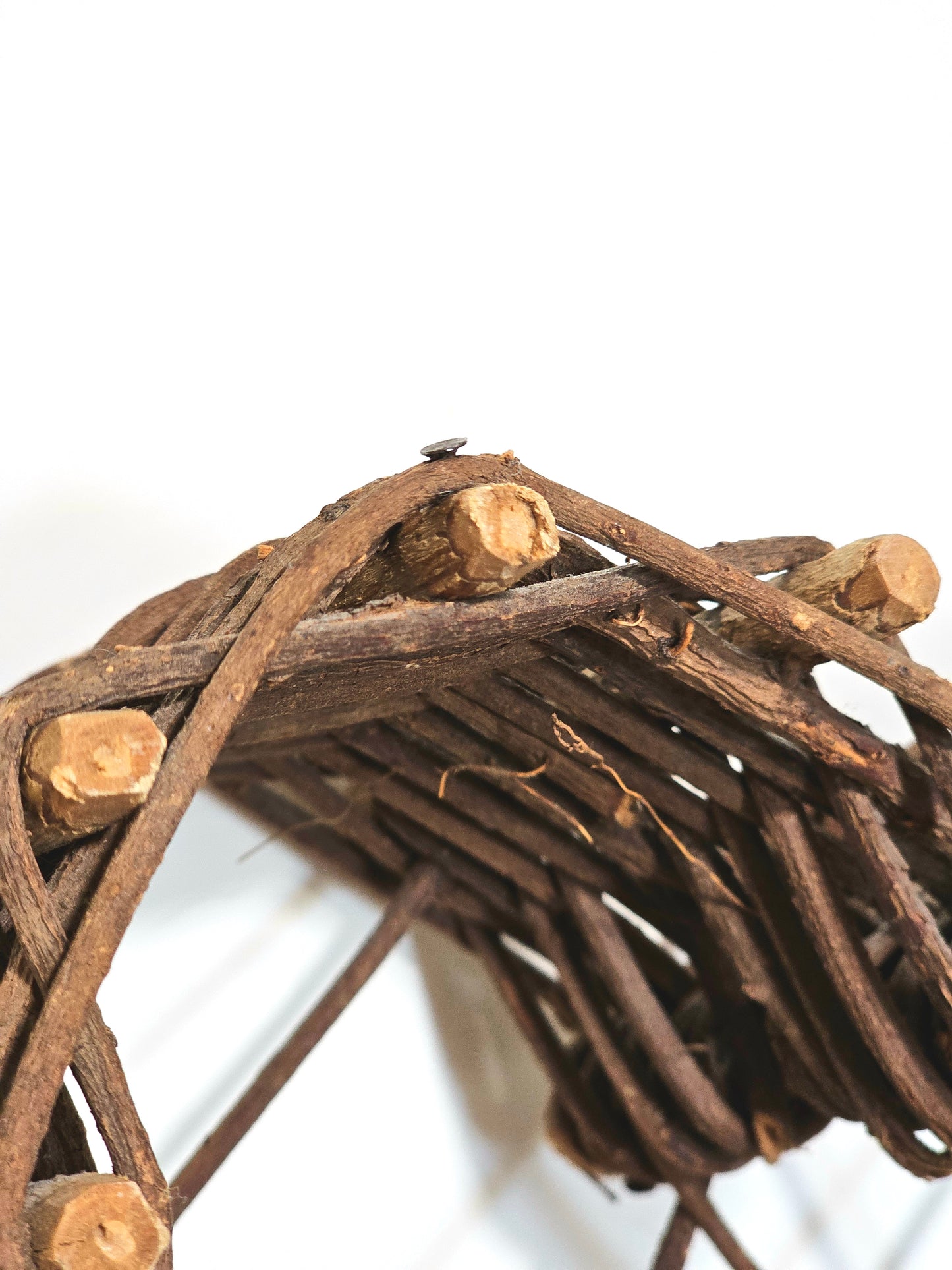 Heart-shaped Wicker Twig Basket