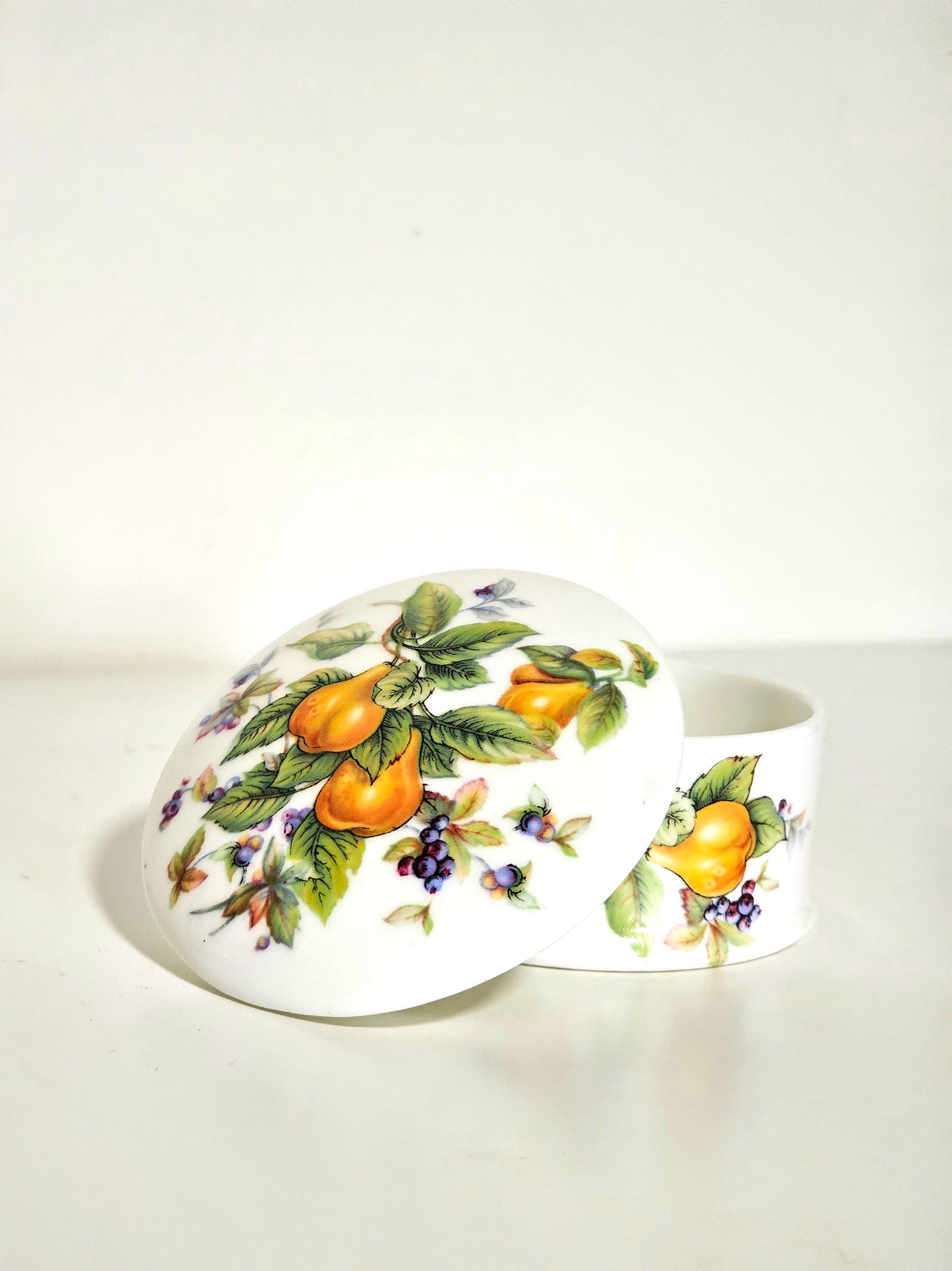 Fine English Bone China Ring Box