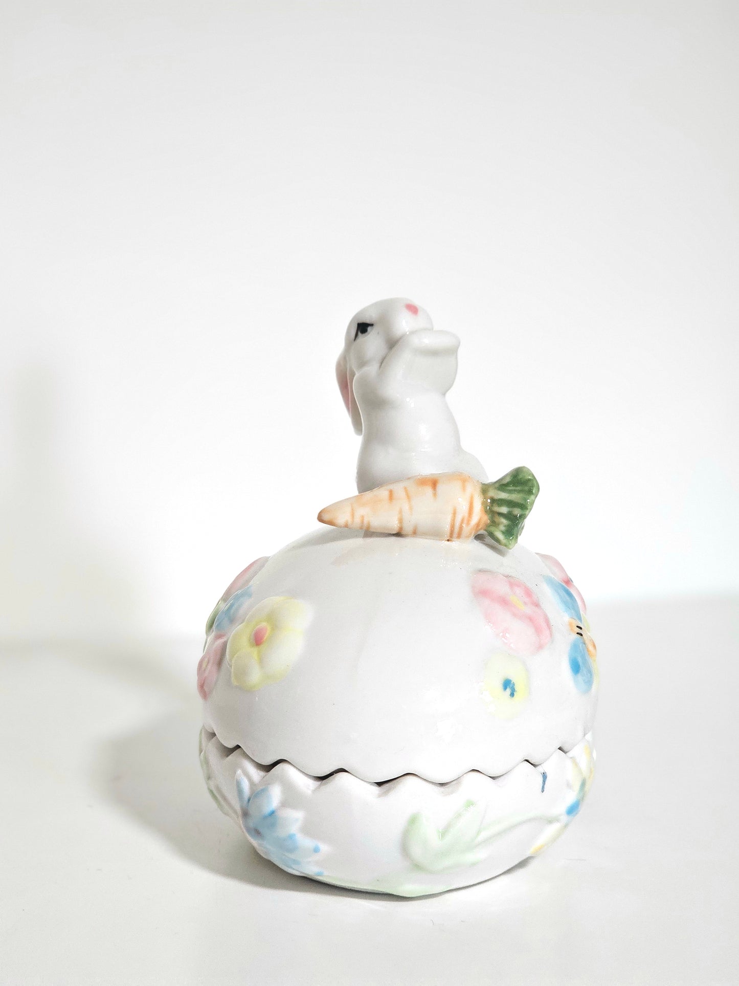 Lidded Easter Egg Jelly-Bean Dish