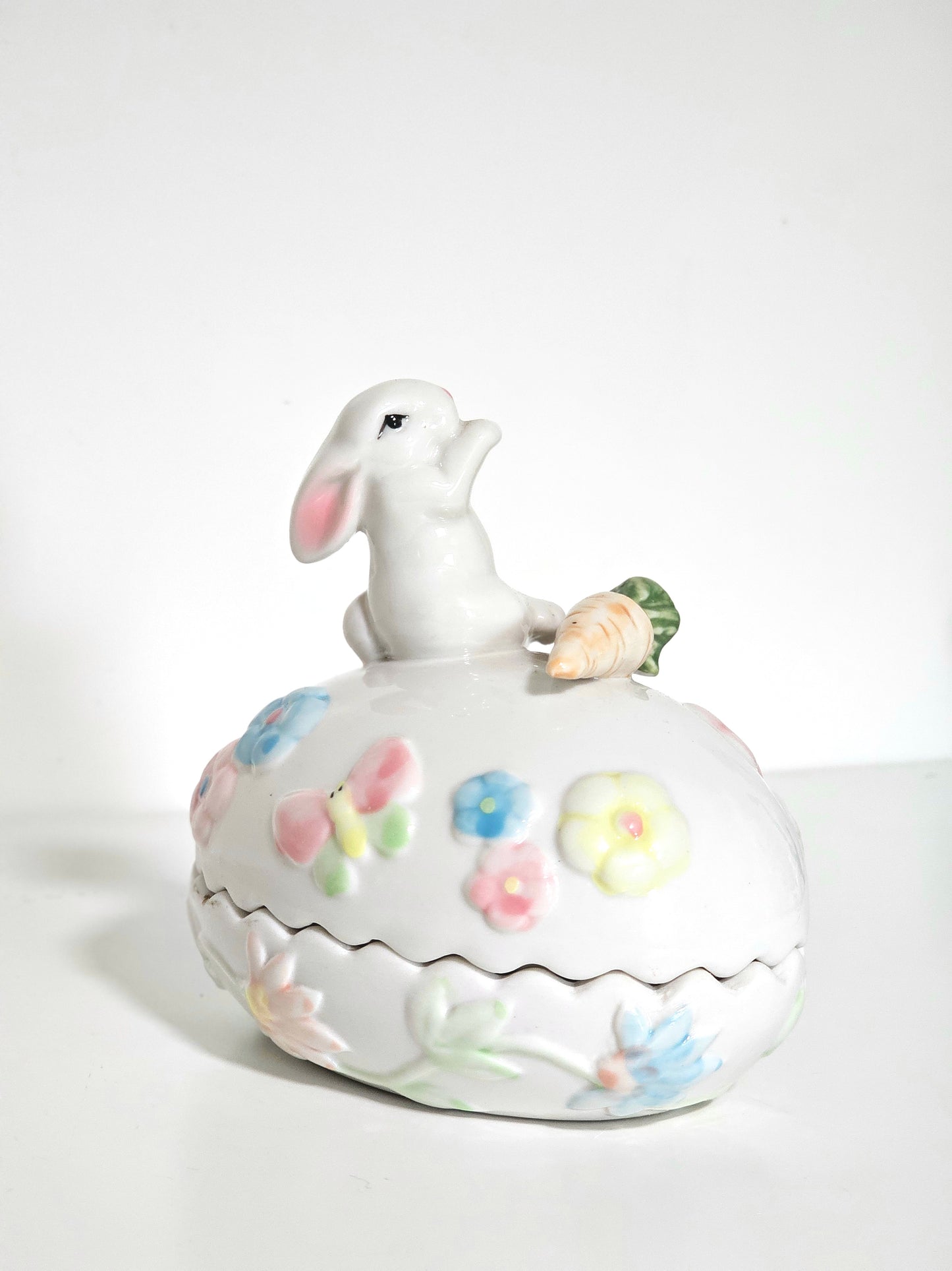 Lidded Easter Egg Jelly-Bean Dish
