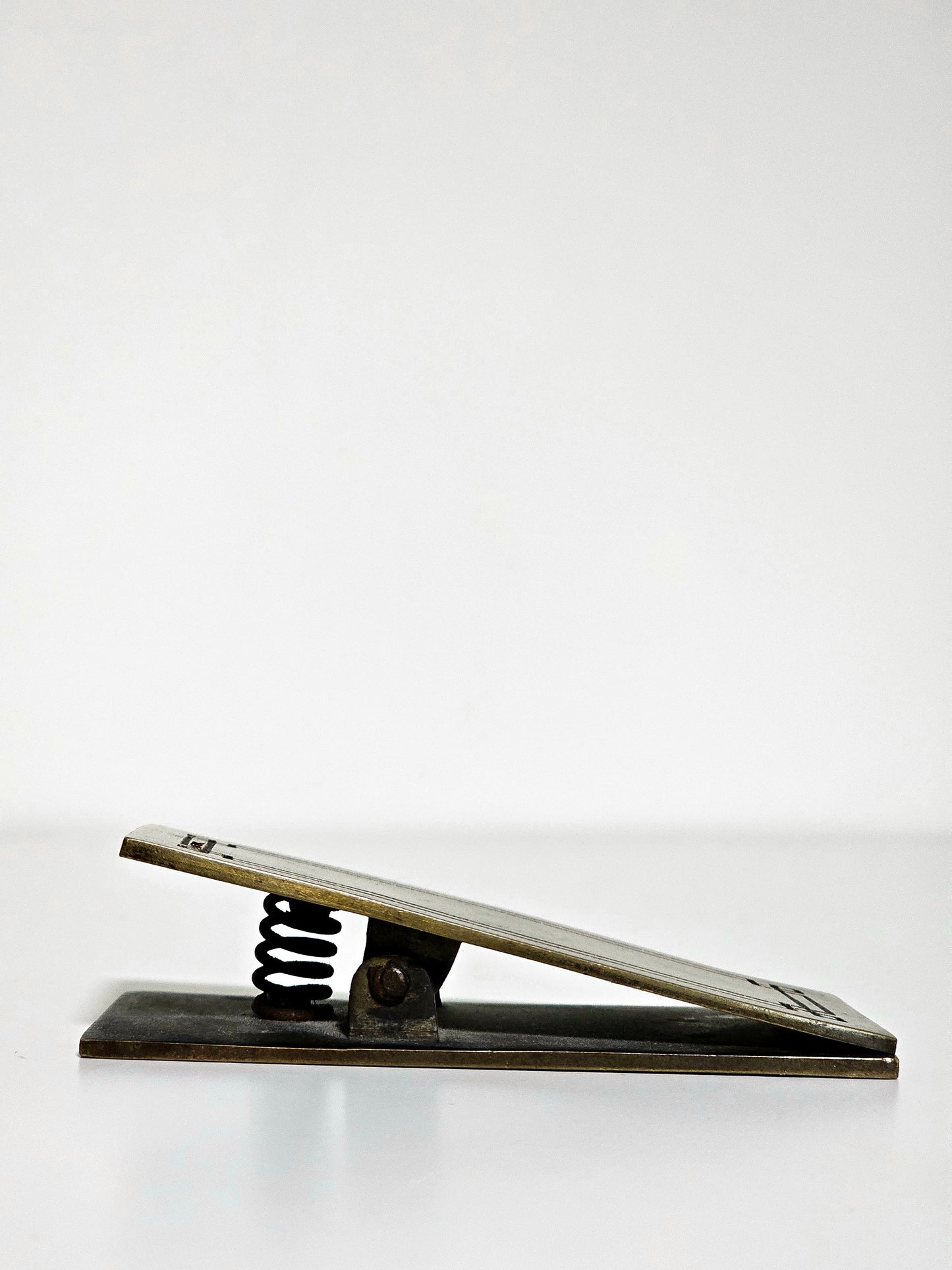 Antique Brass Heavy Clip