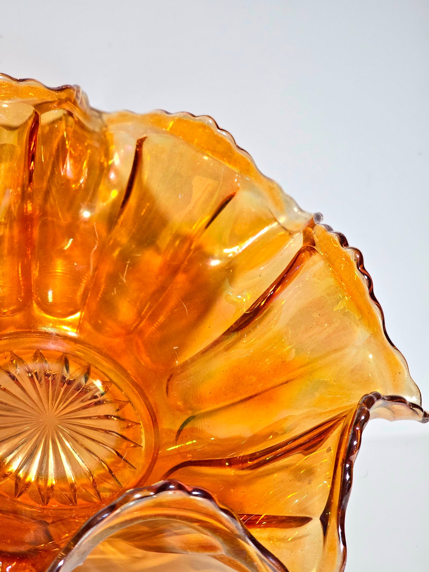 Imperial Crimped Berry Carnival Glass Bowl c. 1904