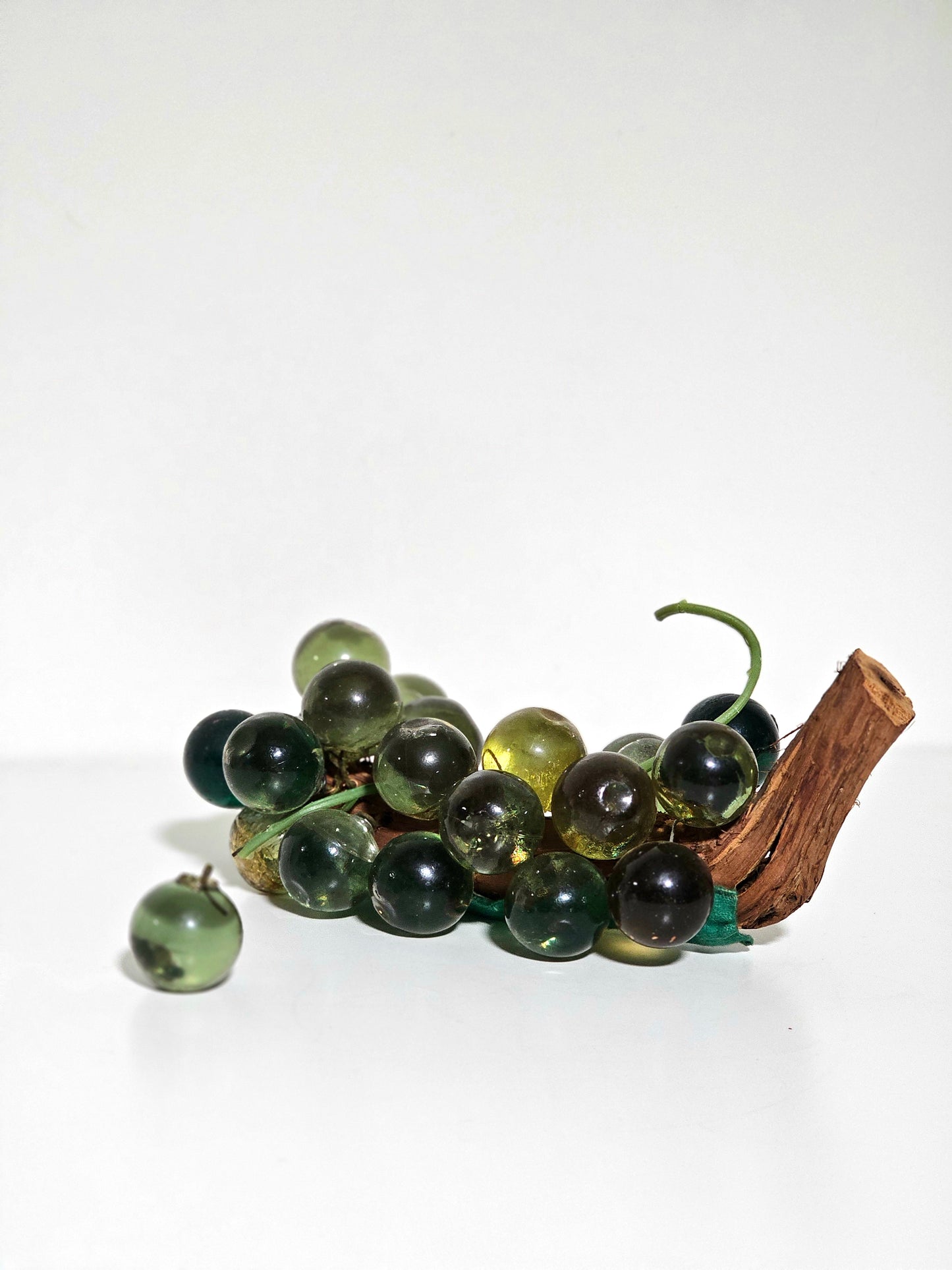 Medium Jade Lucite Grapes