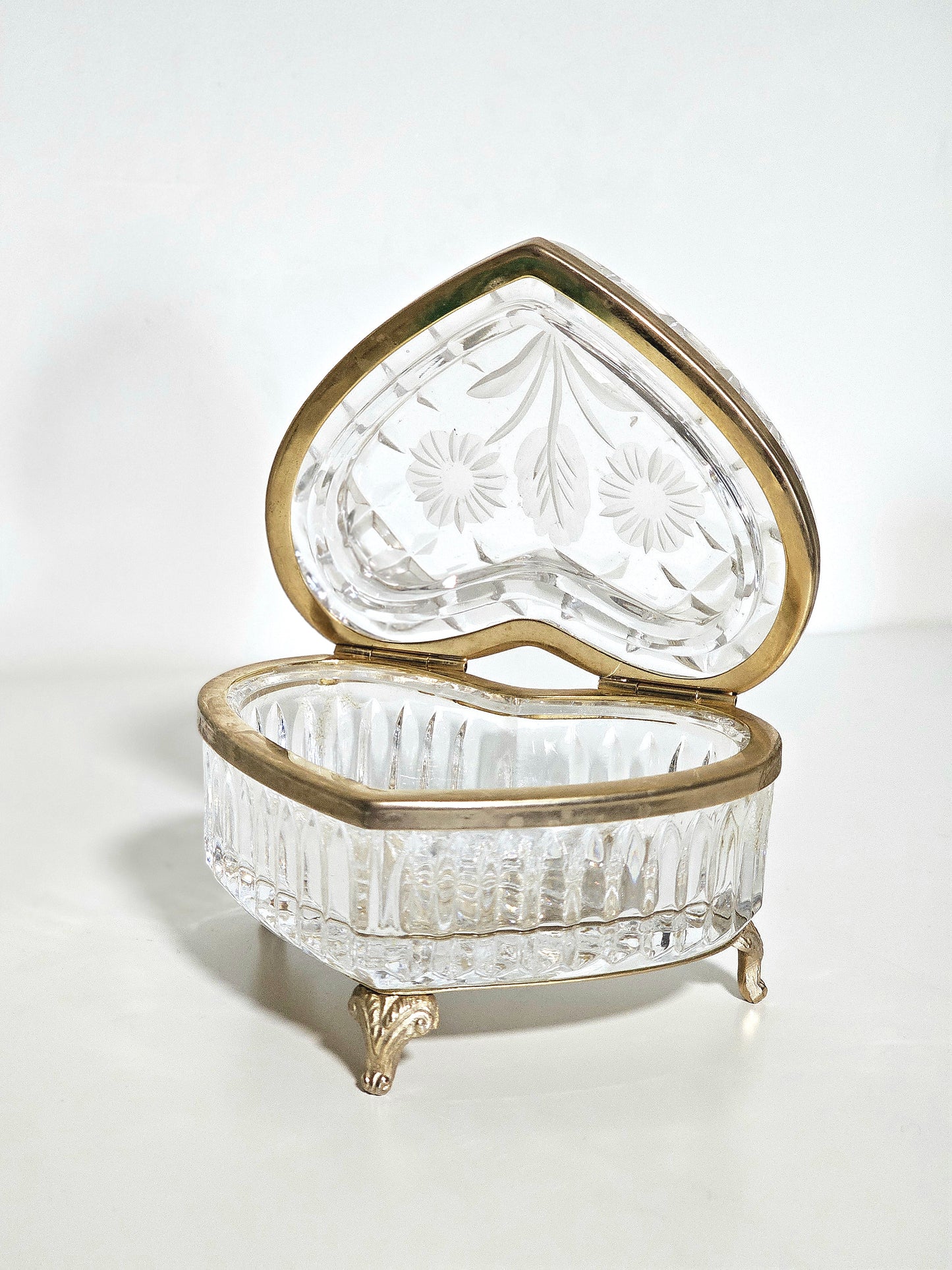 Brass Heart Cut Crystal Flower Art Hinged Box