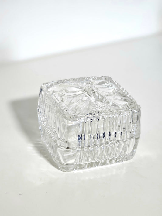 Mini Yugoslavia Crystal Bow Box