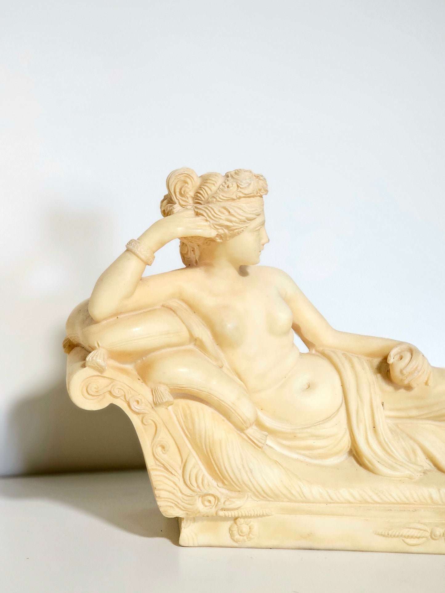 Pauline Bonaparte as Venus Statuette