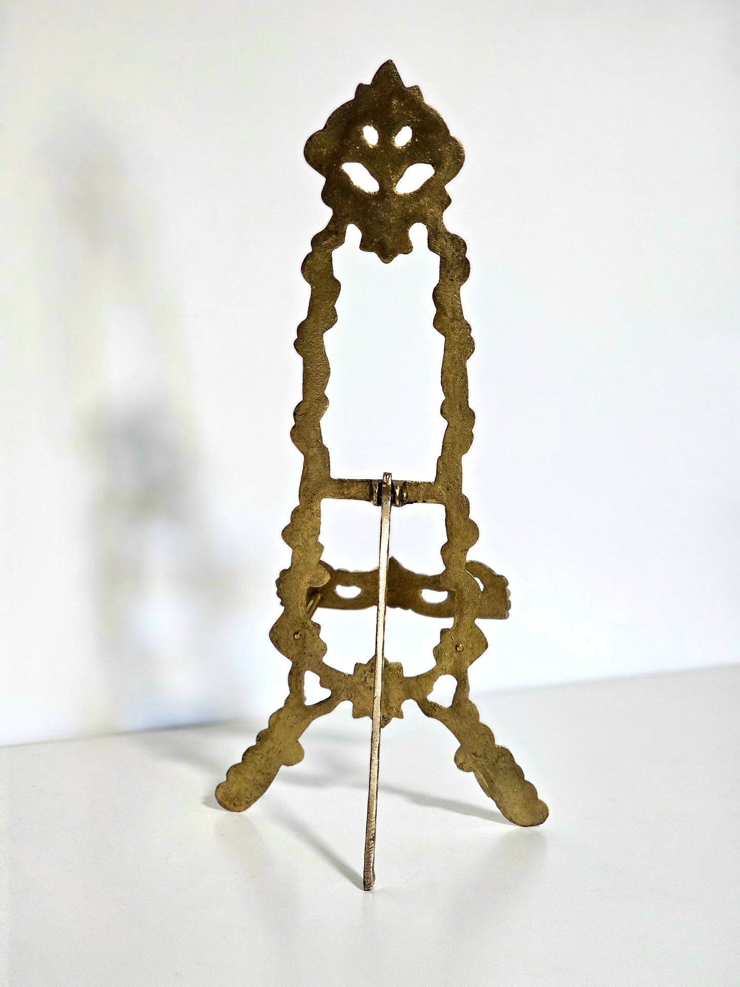 Ornate 12" Brass Easel