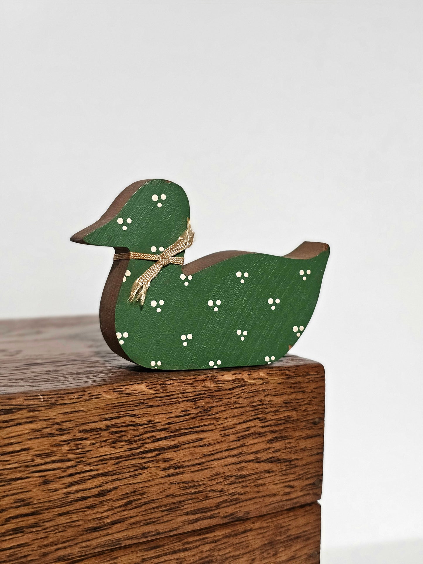 Green Polka-Dot Duck Shelf Sitter