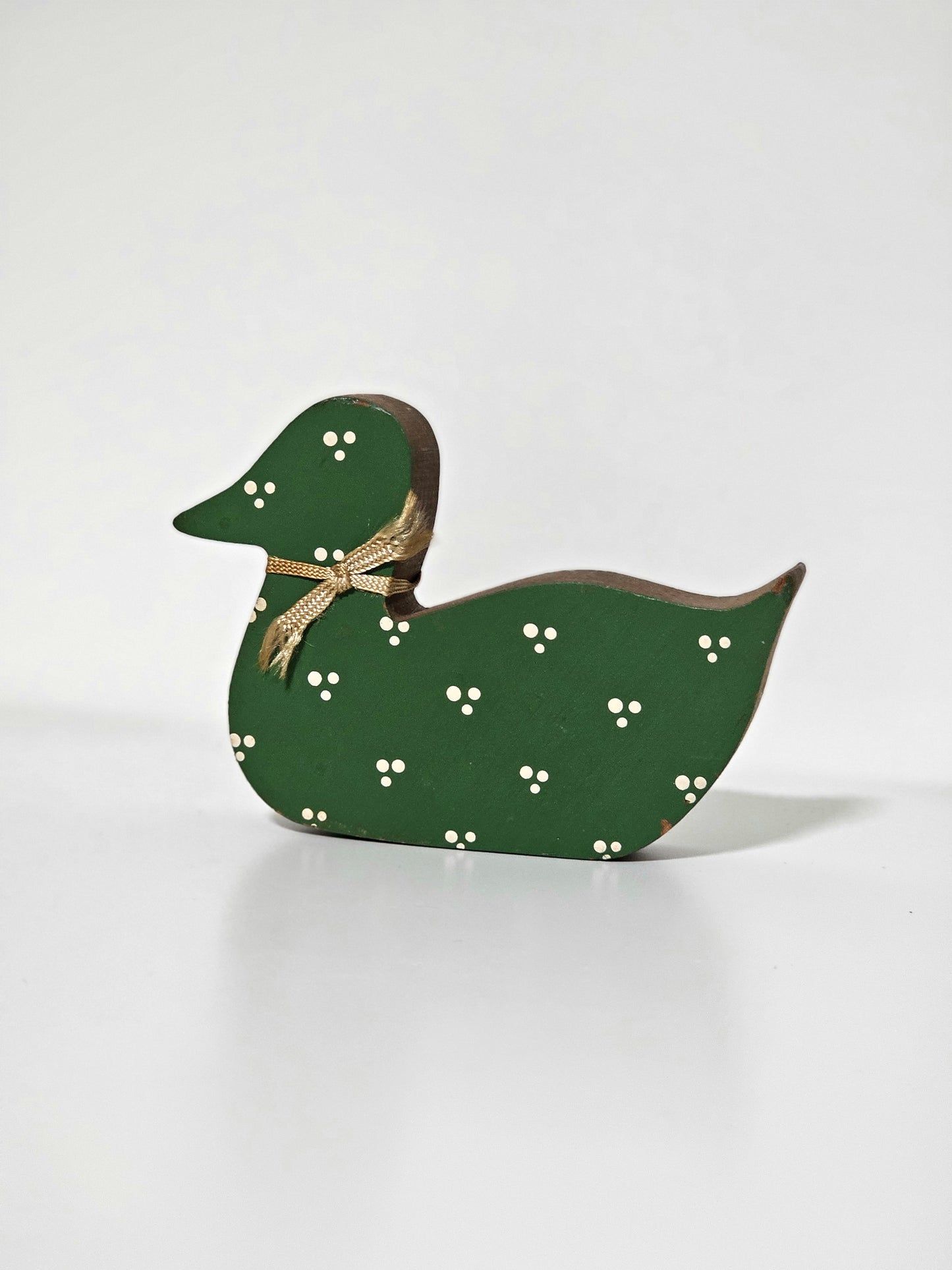 Green Polka-Dot Duck Shelf Sitter