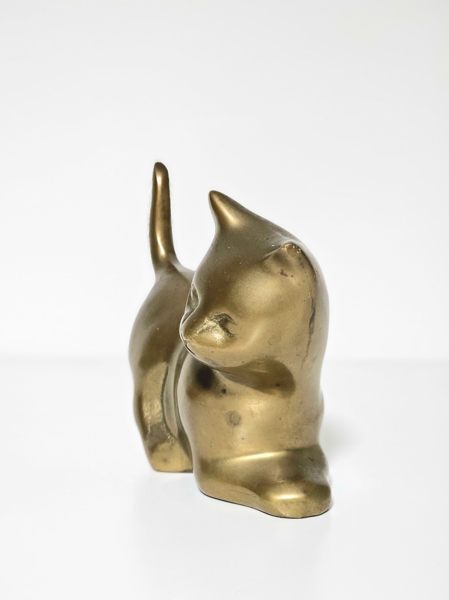 Medium Brass Cat Ring Holder