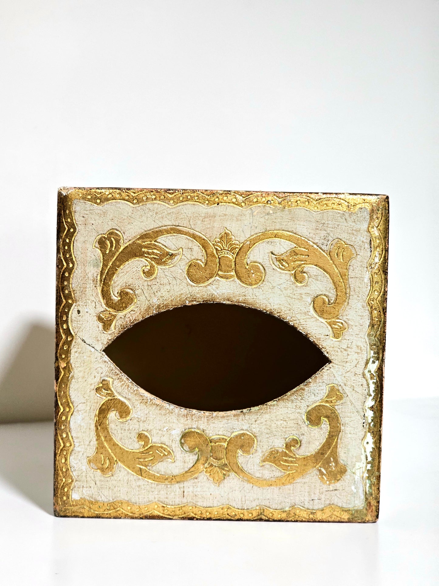Italian Florentine Gilt Tissue Box